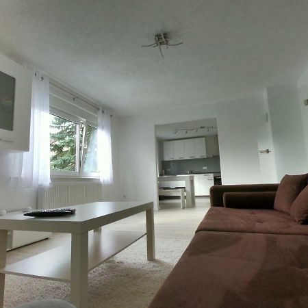 Moderne Helle 2,5 Zimmer Wohnung Mit Grossem Bad Und Kueche In Trossingen Eksteriør bilde