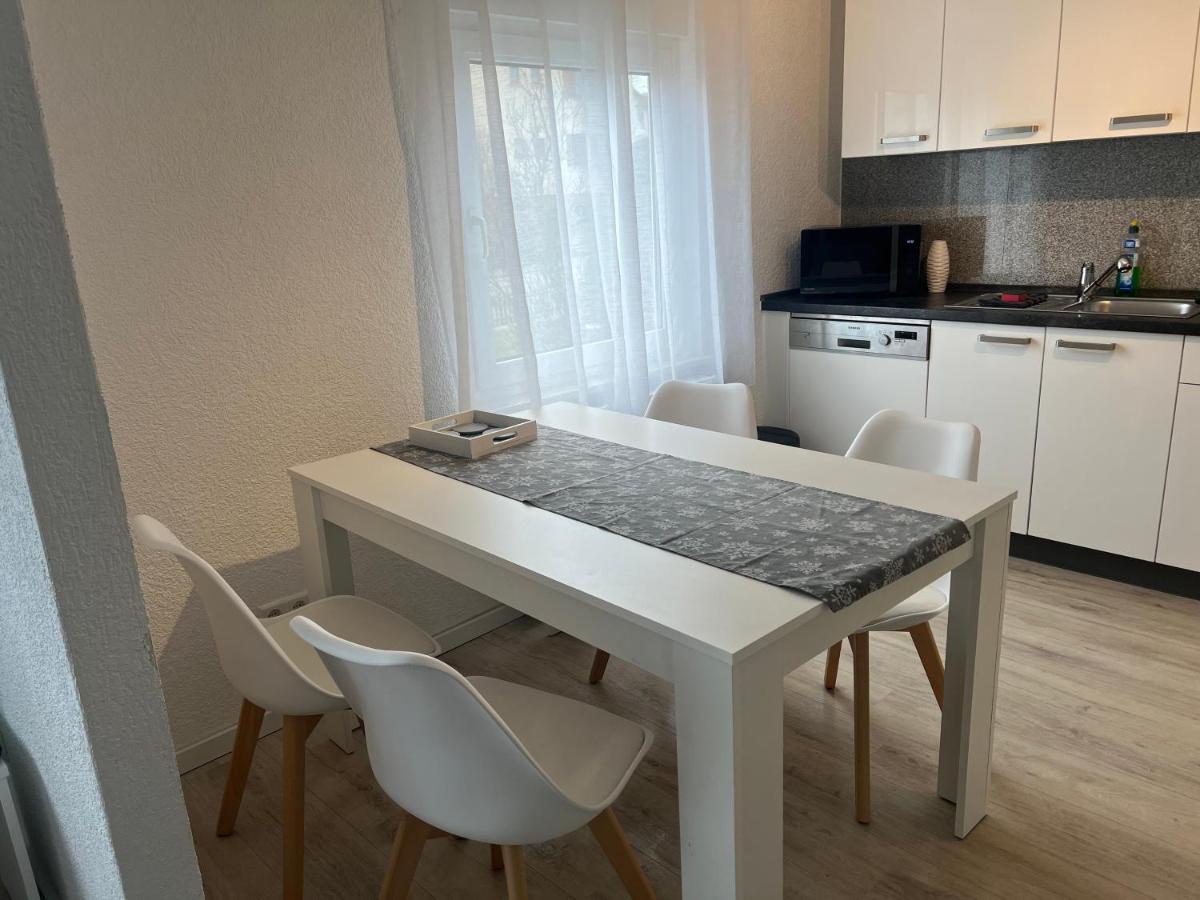 Moderne Helle 2,5 Zimmer Wohnung Mit Grossem Bad Und Kueche In Trossingen Eksteriør bilde