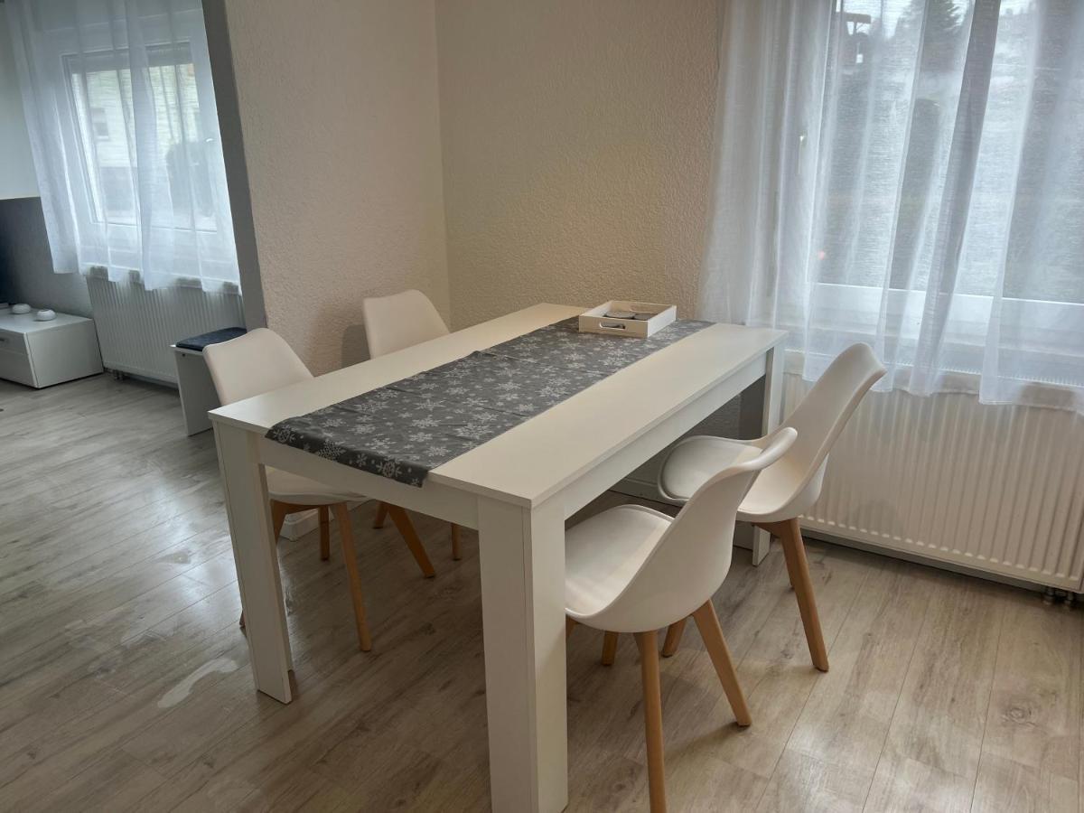 Moderne Helle 2,5 Zimmer Wohnung Mit Grossem Bad Und Kueche In Trossingen Eksteriør bilde