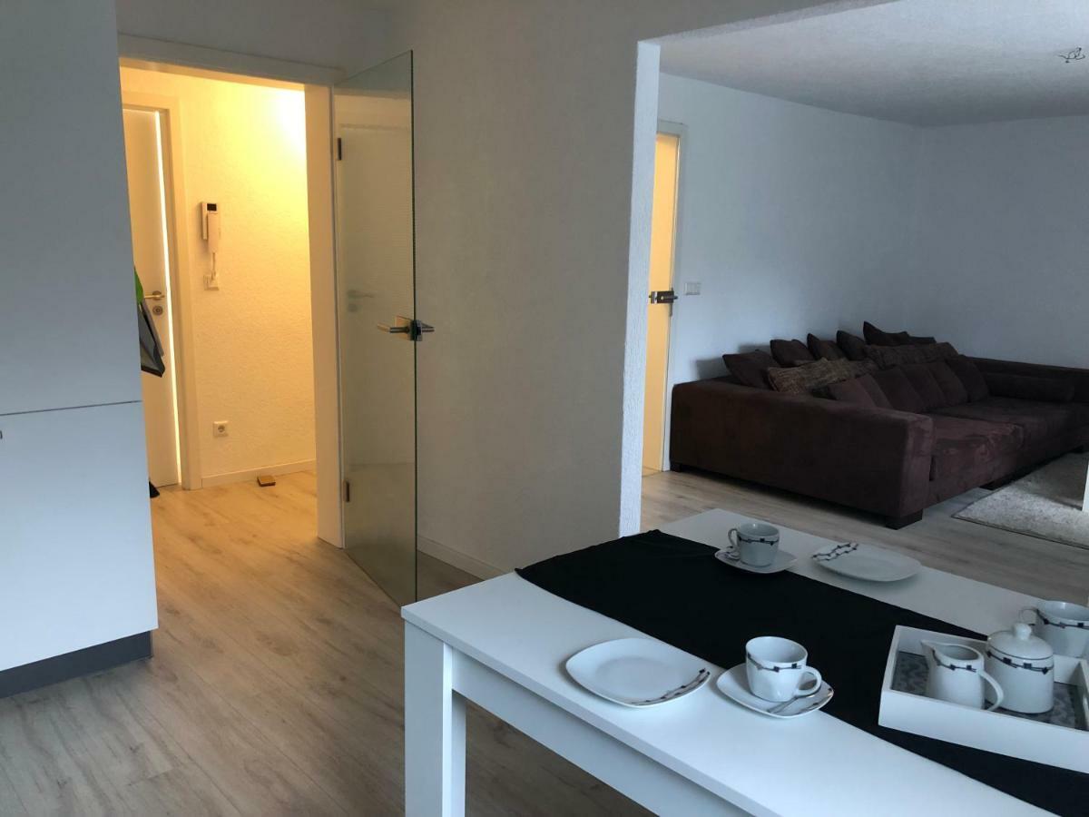 Moderne Helle 2,5 Zimmer Wohnung Mit Grossem Bad Und Kueche In Trossingen Eksteriør bilde