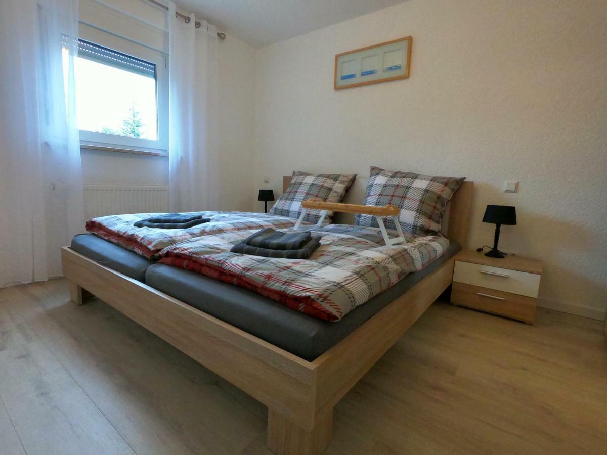 Moderne Helle 2,5 Zimmer Wohnung Mit Grossem Bad Und Kueche In Trossingen Eksteriør bilde